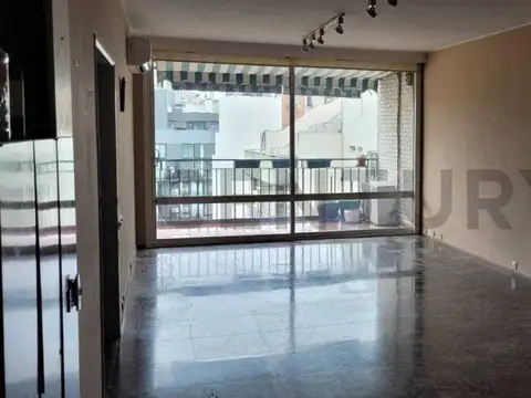 Venta depto 4 amb c/dependencia