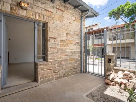 Casa en  Vicente Lopéz