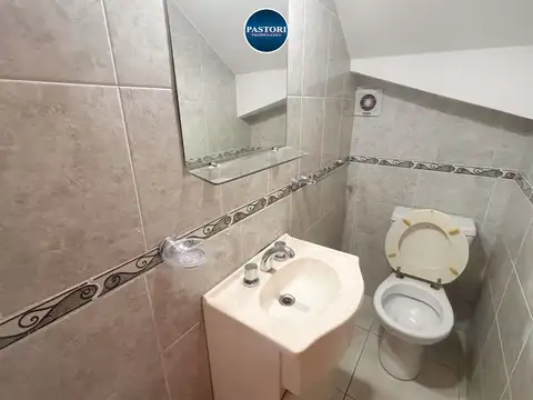 Casa 4 ambientes con 3 baños