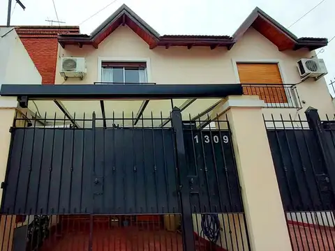 VENTA  DUPLEX  en Lanús Oeste EXCELENTE ESTADO Apto Crédito