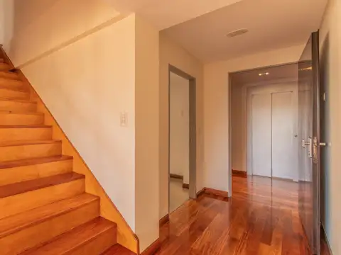 Departamento 5 ambientes con 4 baños