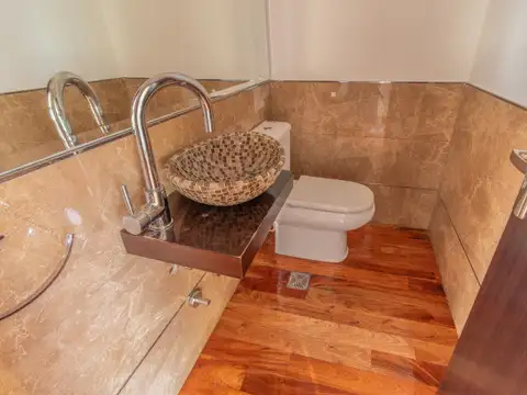 Departamento en Venta con 3 cocheras