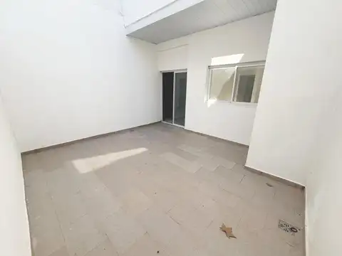 Dpto. de 2 Amb. PB con Patio en Parque Avellaneda a Estrenar