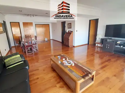 Departamento en Venta de 4 dormitorios