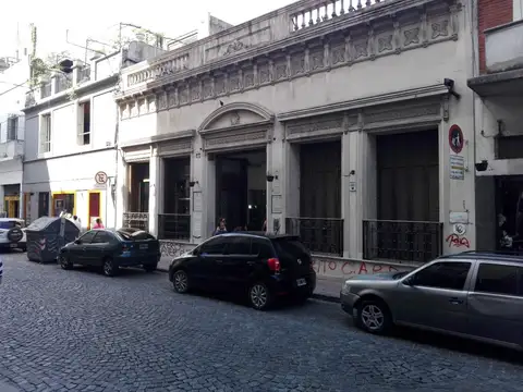 Casa 23 ambientes con 7 baños