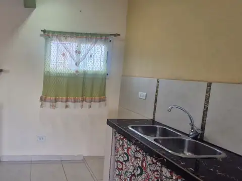 Depto Tipo Casa en Alquiler de 1 dormitorio