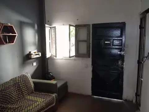 Depto Tipo Casa en Venta 60 años