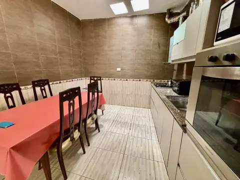Depto Tipo Casa en Venta de 4 ambientes