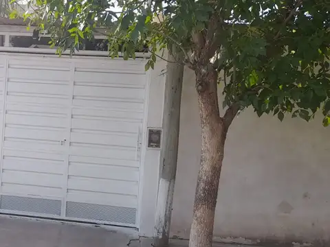 Casa en Venta en San Nicolas De Los Arroyos, USD 84.000