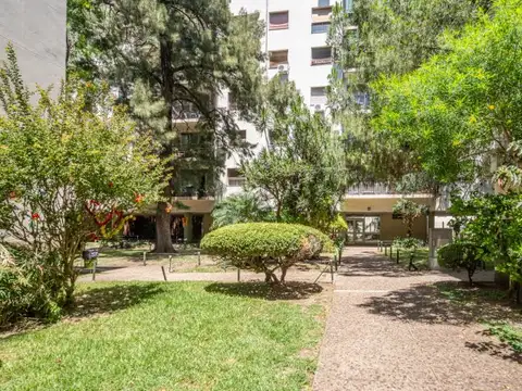 VENTE 2 AMBIENTES - BALCÓN - LUMINOSO - ESPACIO PARA BAULERA - SEGURIDAD 24hs - MONTE CASTRO