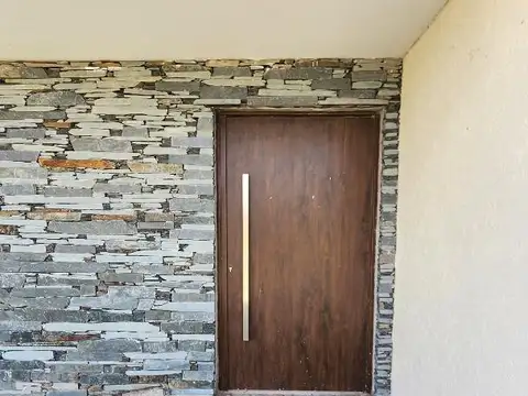 Casa en Venta en San Sebastian, USD 198.000