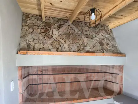 Casa Quinta con Pileta. A Estrenar. Mercedes, Buenos Aires.