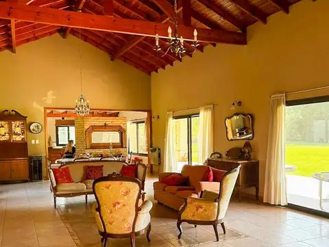 Casa en Venta de 5 dormitorios