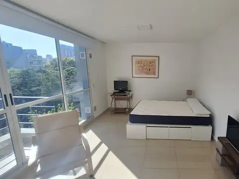 Doctor Juan Angel Golfarini 2300