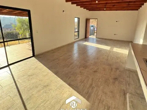 CASA EN VILLA DEL DIQUE