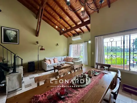 Casa 7 ambientes con 3 baños