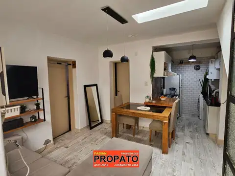 PH 3 Ambientes Refaccionado a Nuevo Muy Luminoso con Patio y Terraza con Quincho 