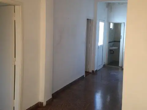 Oficina Monoambiente con 5 baños