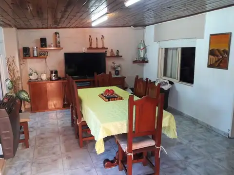 Casa en venta de 2 dormitorios c/ cochera en Belén de Escobar