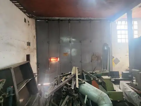 Galpon en Alquiler 35  mts Fondo