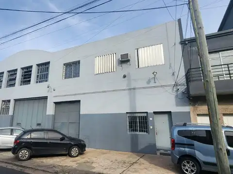2 galpones linderos en 2 plantas c/ 1184 m² sobre lote de 700 m² - Lomas Del Mirador