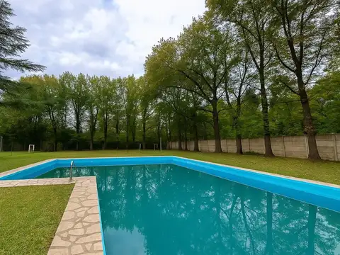 CASA QUINTA EN VENTA EN MORENO