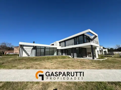 Casa en Venta Moderna en San Matías