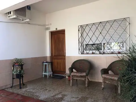 Libertad 1169 , Piso 0