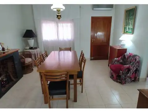 Depto Tipo Casa en Venta de 4 ambientes