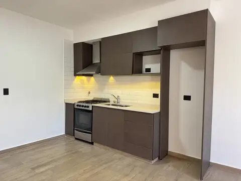 Depto Tipo Casa en Venta en Jose Leon Suarez, USD 85.000