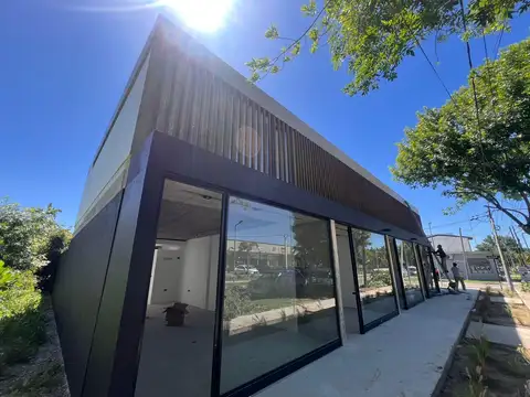 OFICINA en ALQUILER/VENTA a estrenar 485(MITRE) e/ 137 y 138 Entrega Inmediata