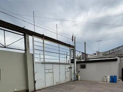 Galpon en Venta en La Plata, USD 800.000