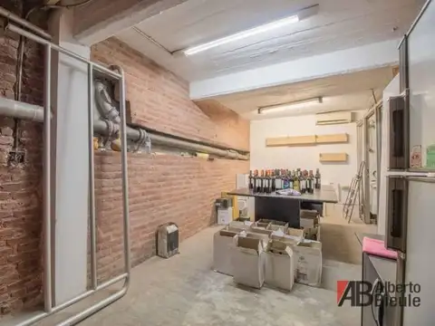 Local en Venta 70 años