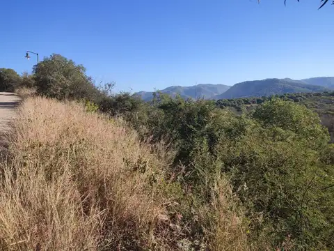 VENTA TERRENO SIERRA NUEVA MENDIOLAZA CON VISTAS