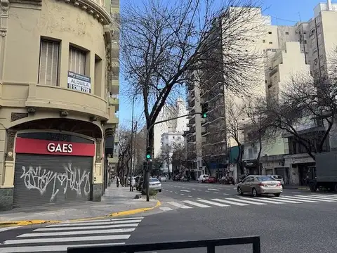 AV. INDEPENDENCIA 2200, Piso 1