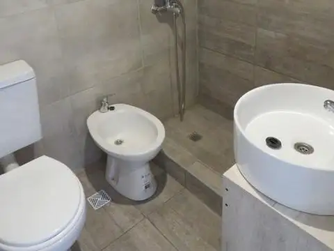 Depto Tipo Casa en Venta al Este