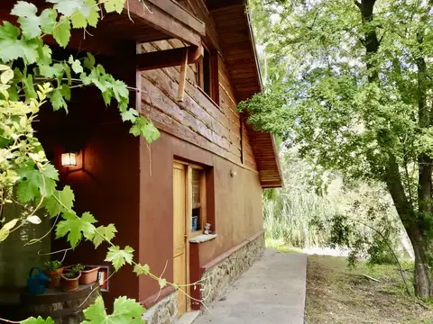 Hermosa Cabaña "Estilo Campo" de 4 ambientes.