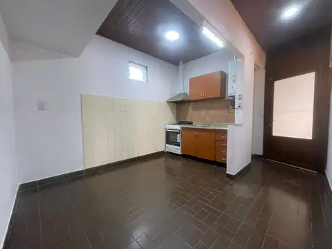 Depto Tipo Casa en Alquiler 35 años
