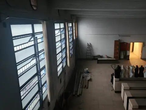 Galpon en Venta 50  mts Fondo