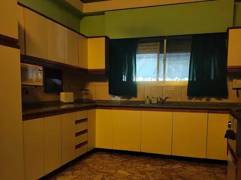 Avenida José Altube 1800