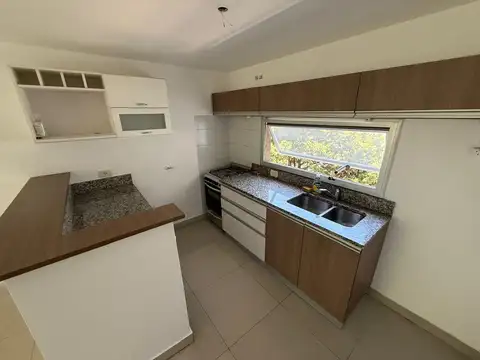 Departamento en Alquiler con 2 cocheras