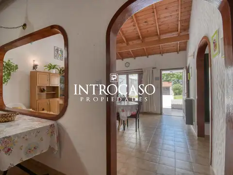 Casa en Alquiler Temporal con 3 cocheras