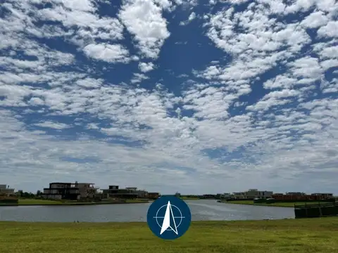 Lote en venta al lago central en Los puentes, Nordelta. Línea Premium!
