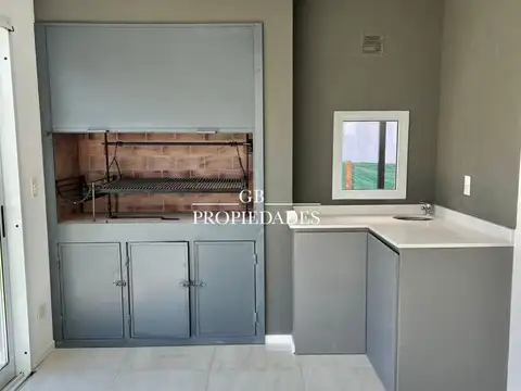 Casa en Alquiler en Lagoon Pilar, USD 2.200