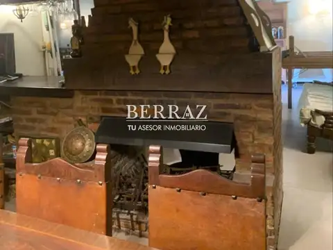 Casa 5 ambientes con 2 baños