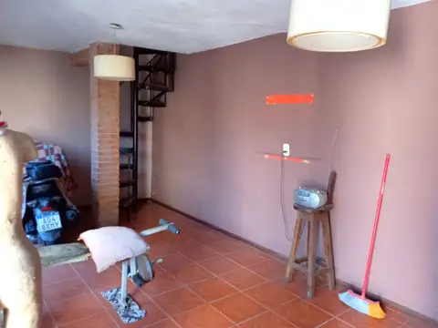 CASA DOS PLANTAS CALLE PRINCIP