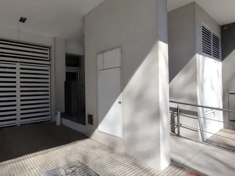 Venta cochera cubierta Uruguay 3100,  Barrio Sur
