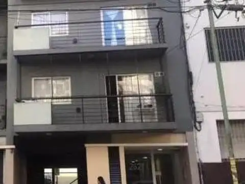 Departamento en Venta en Flores, USD 100.000