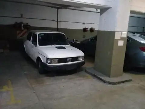 Cochera en Venta Cubierta