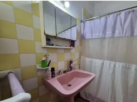 Depto Tipo Casa 2 ambientes con 1 baño